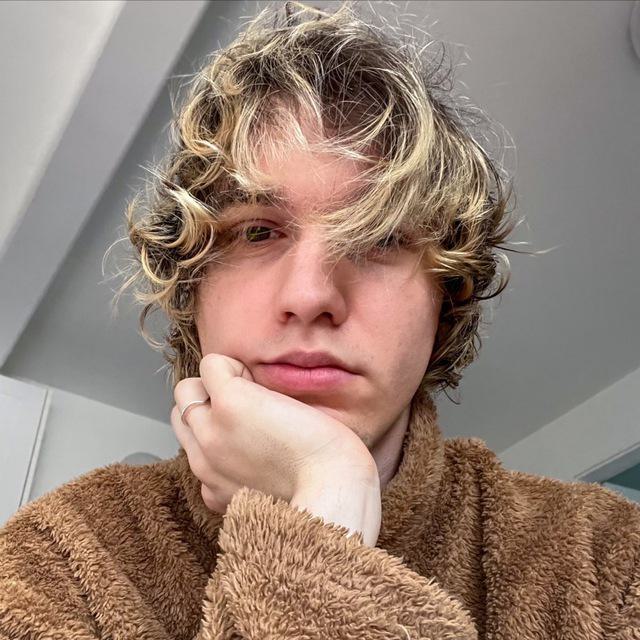 Vova Vindar's avatar photo